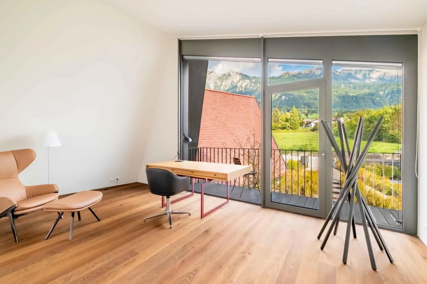 Maienfeld: Large 4.5-Room Single-Family House in First Occupancy - Photo 4 of 7