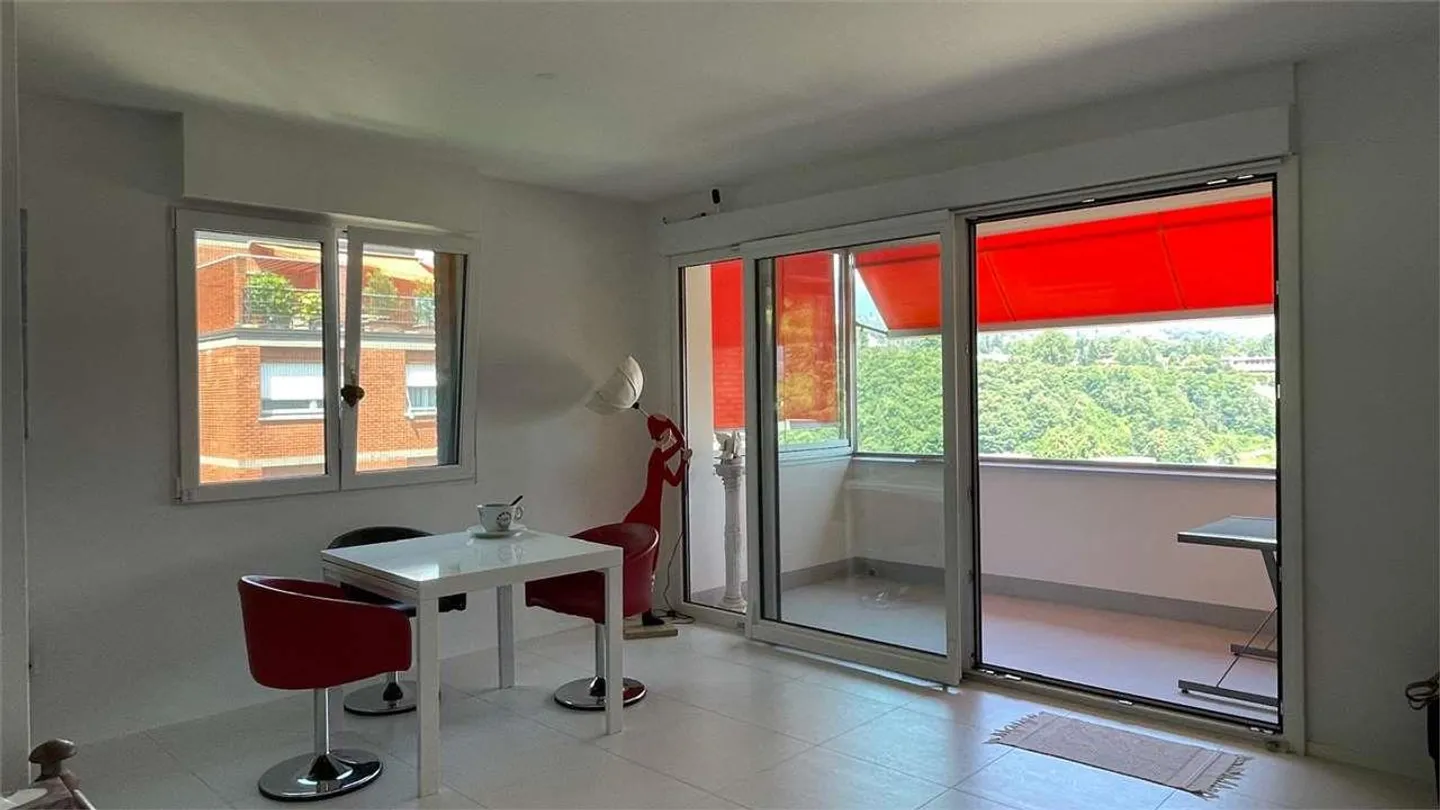 Paradiso - Bright 4.5 rooms with spacious areas and modern finishes - Photo 4 of 13