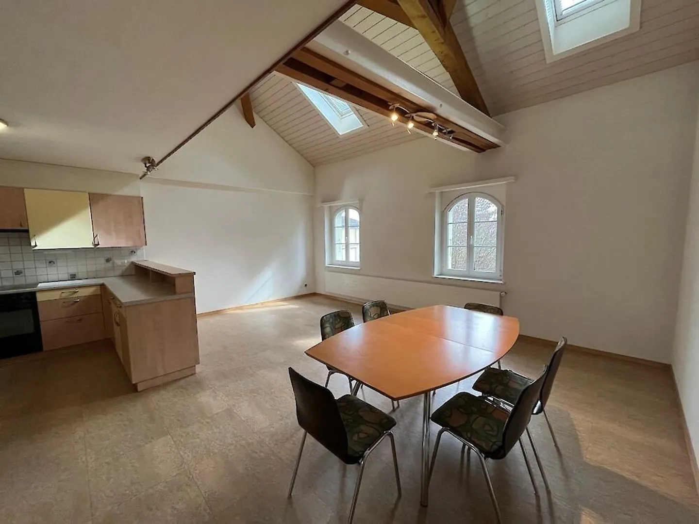 6.5 Rooms for Rent - Photo 9 of 13