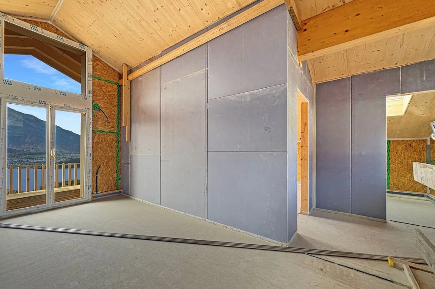 Newly Built Single-Family House in Prime Location - Photo 9 of 13