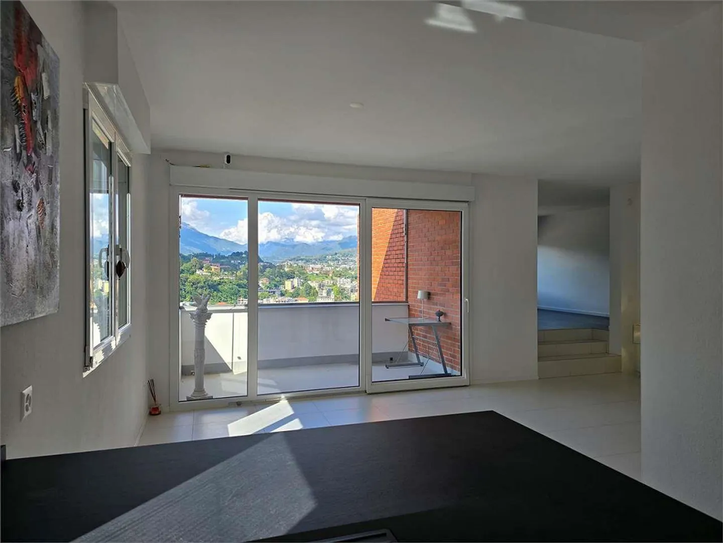 Paradiso - Bright 4.5 rooms with spacious areas and modern finishes - Photo 6 of 13