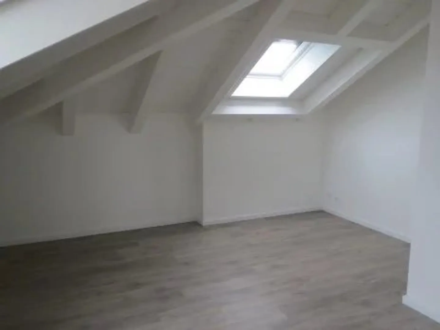 Magnificent 3.5-room apartment in the attic - Photo 10 of 12