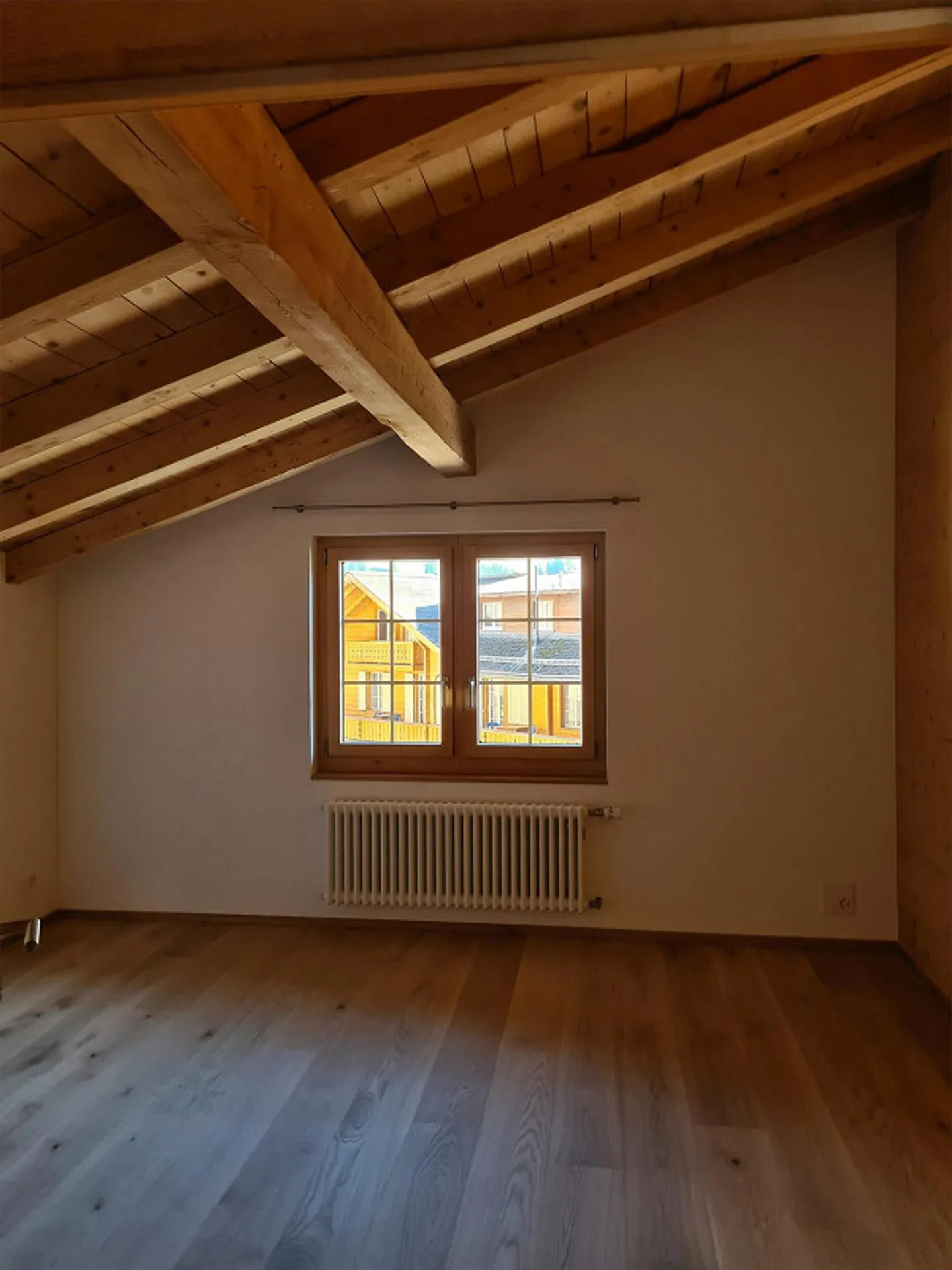 Appartement 4.5 pièces au centre - Photo 3 sur 6