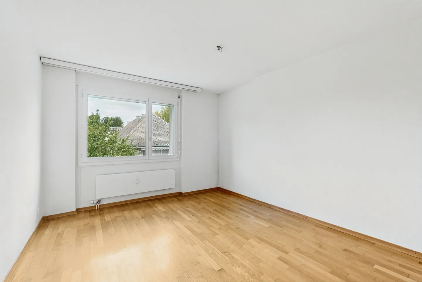 Idillio rurale + Prossimità alla città = Posizione residenziale top - Foto 4 di 10