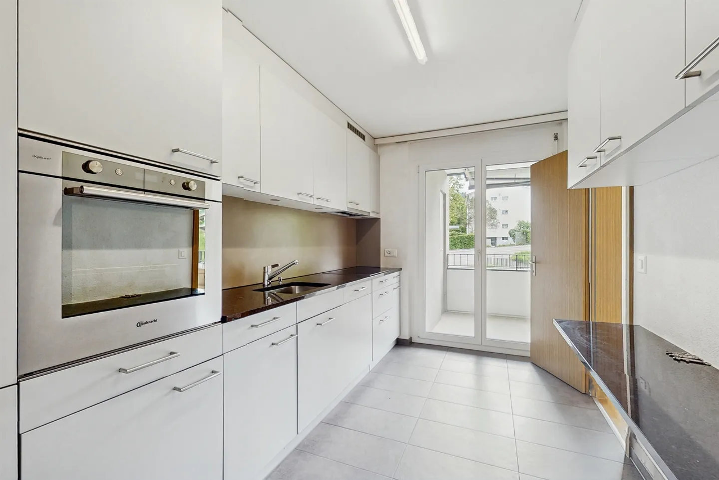 Idillio rurale + Prossimità alla città = Posizione residenziale top - Foto 7 di 10