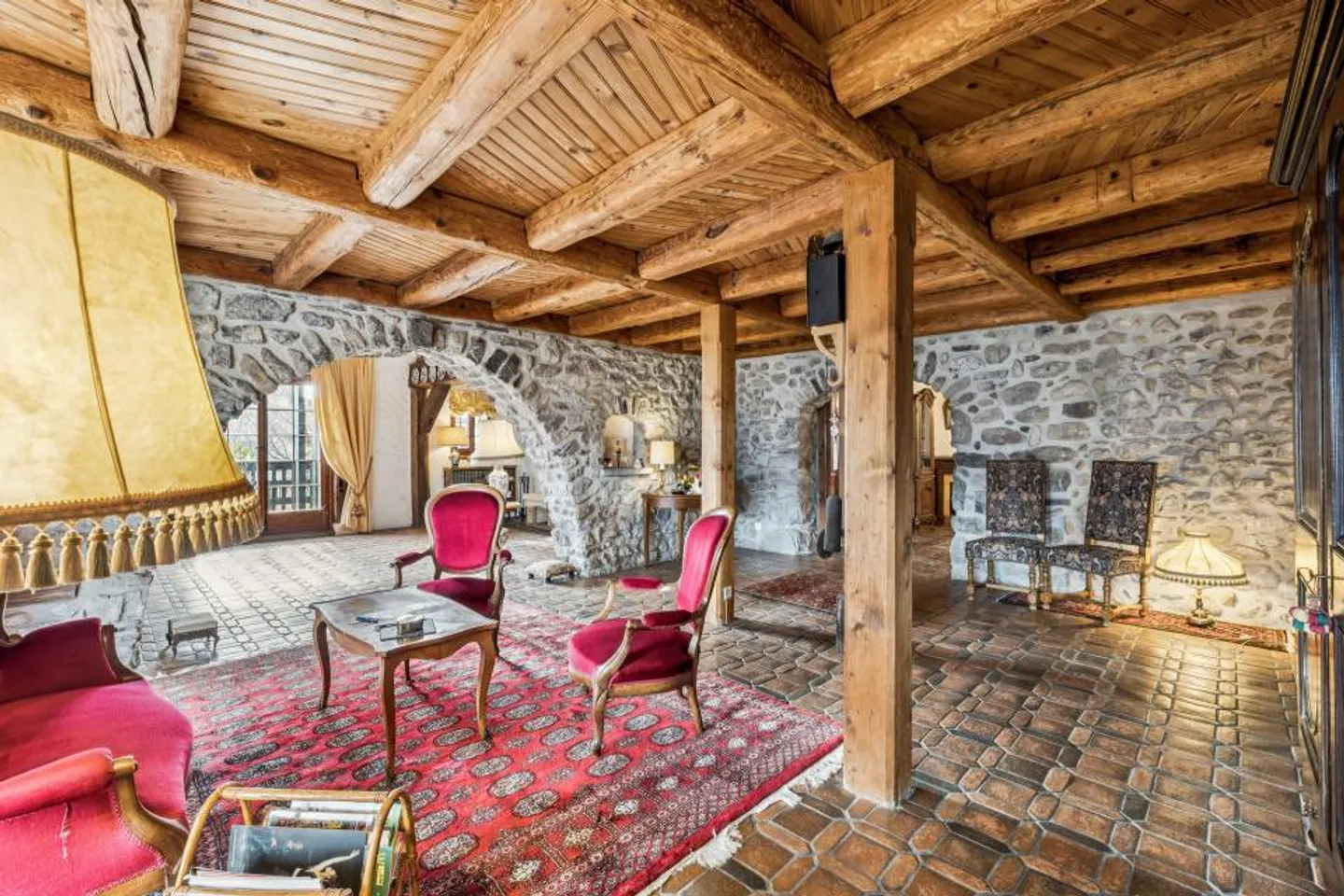 Casa familiare di carattere con giardino esposto a sud e spazi abitativi - Foto 2 di 13