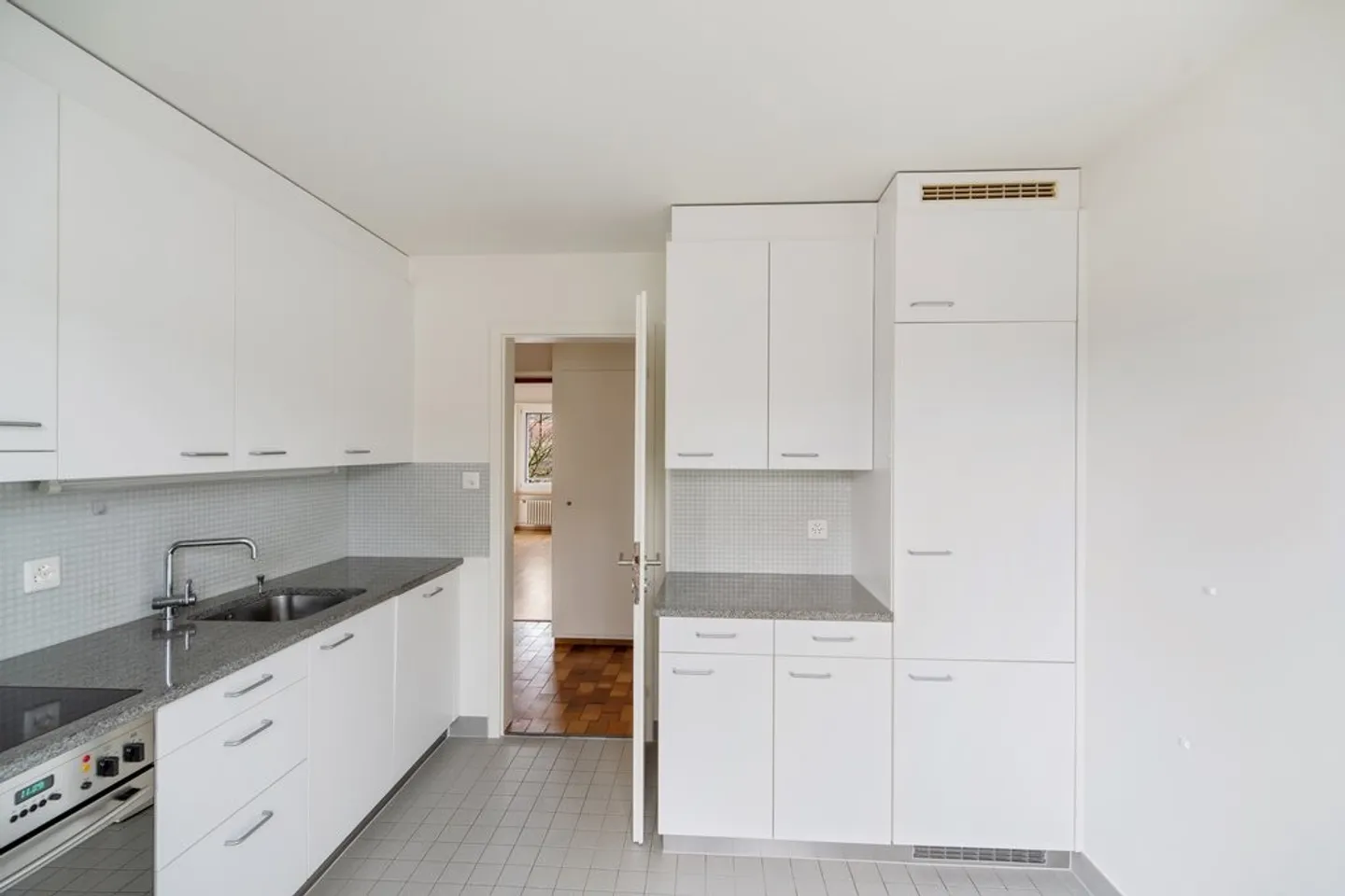 Looking for a home in a central location? - Photo 2 of 9