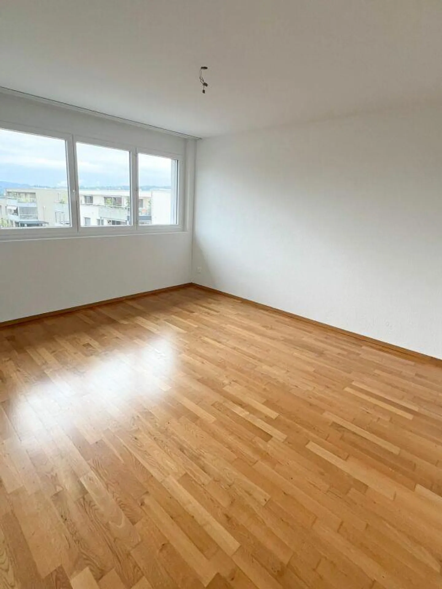 Appartement moderne avec balcon spacieux - Photo 6 sur 11