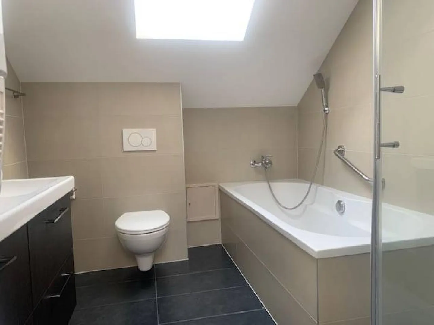 Charmante Dachgeschosswohnung in Noréaz - Foto 8 von 13