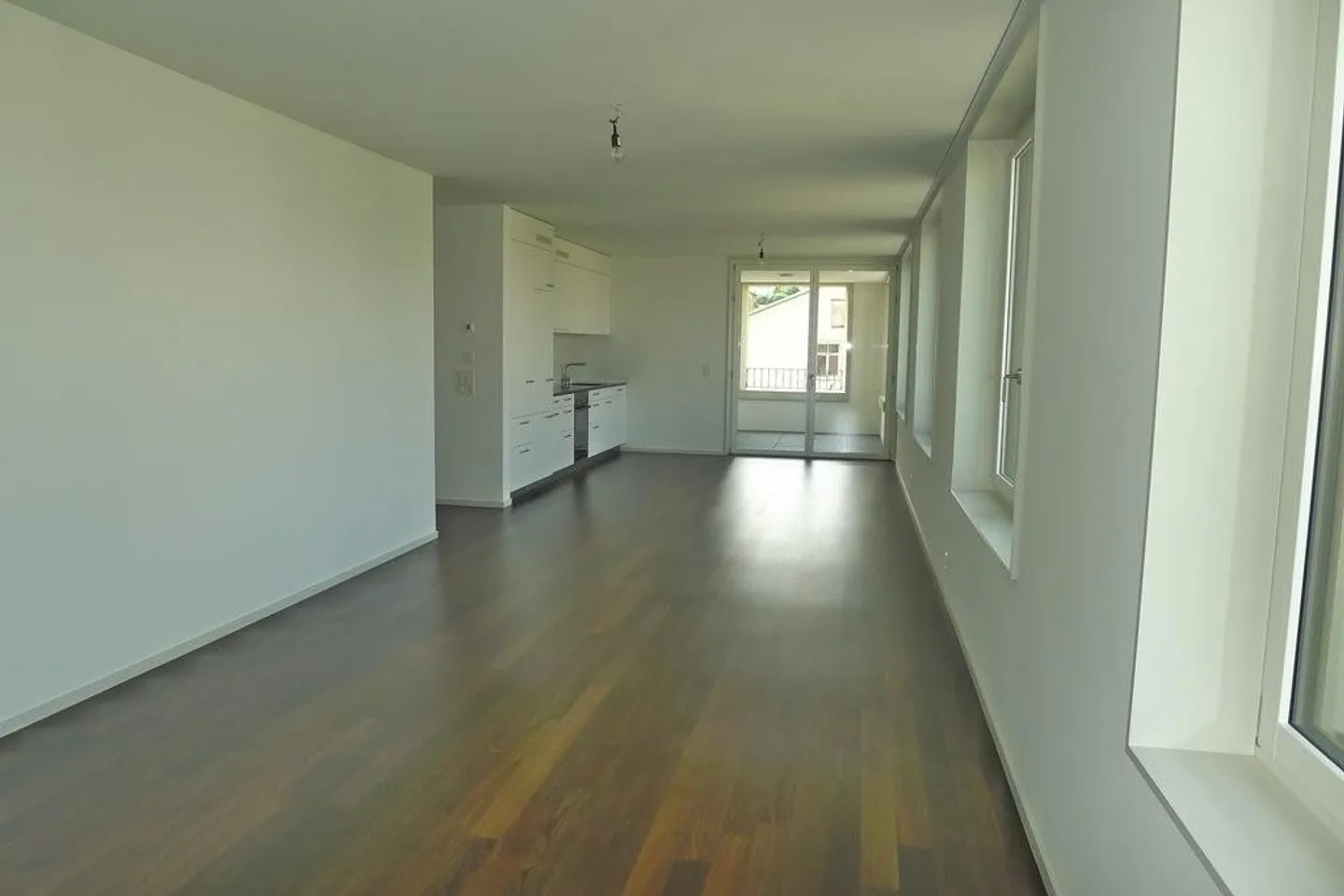 Appartamento moderno di 2,5 locali in posizione centrale - Foto 2 di 7
