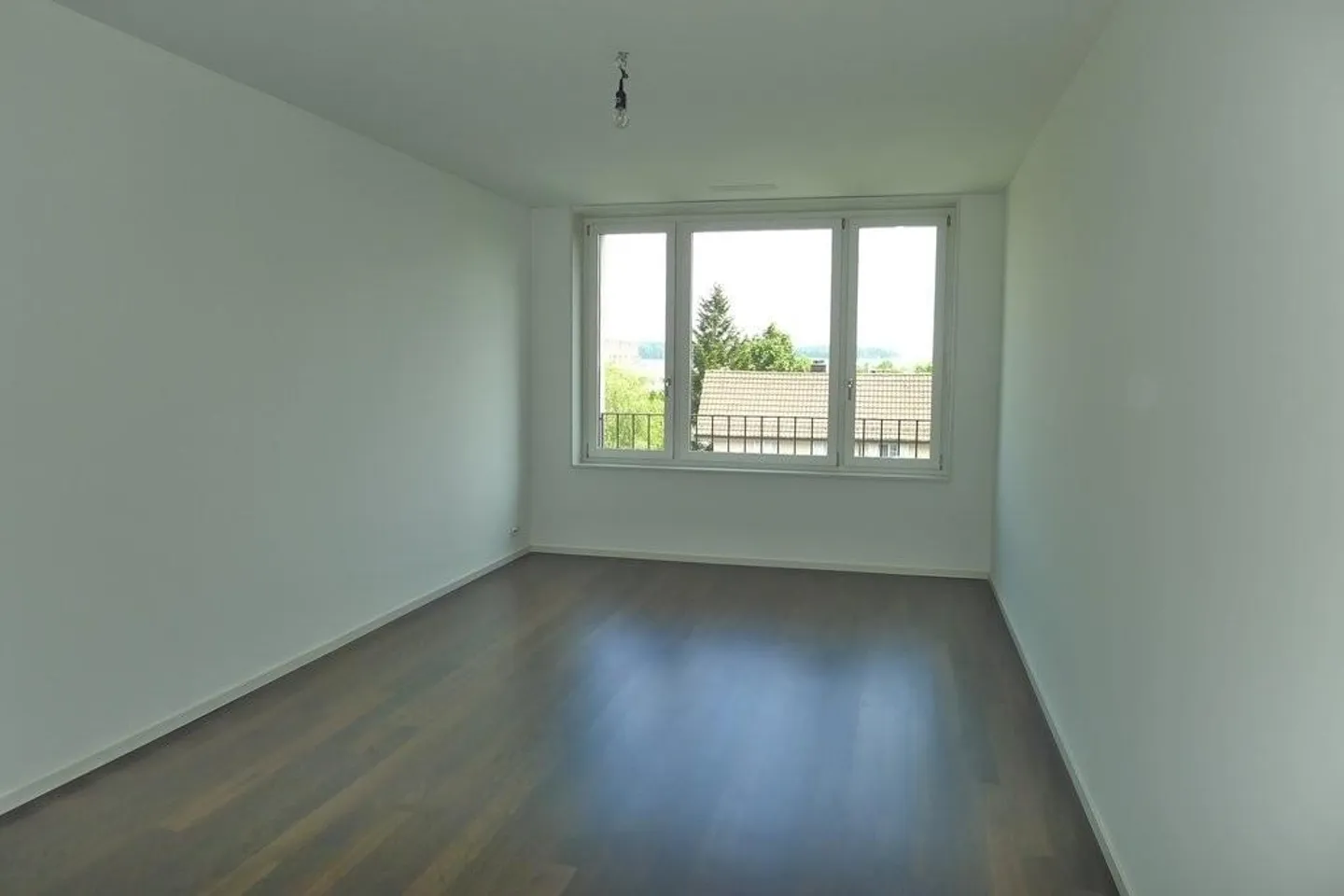 Appartamento moderno di 2,5 locali in posizione centrale - Foto 4 di 7