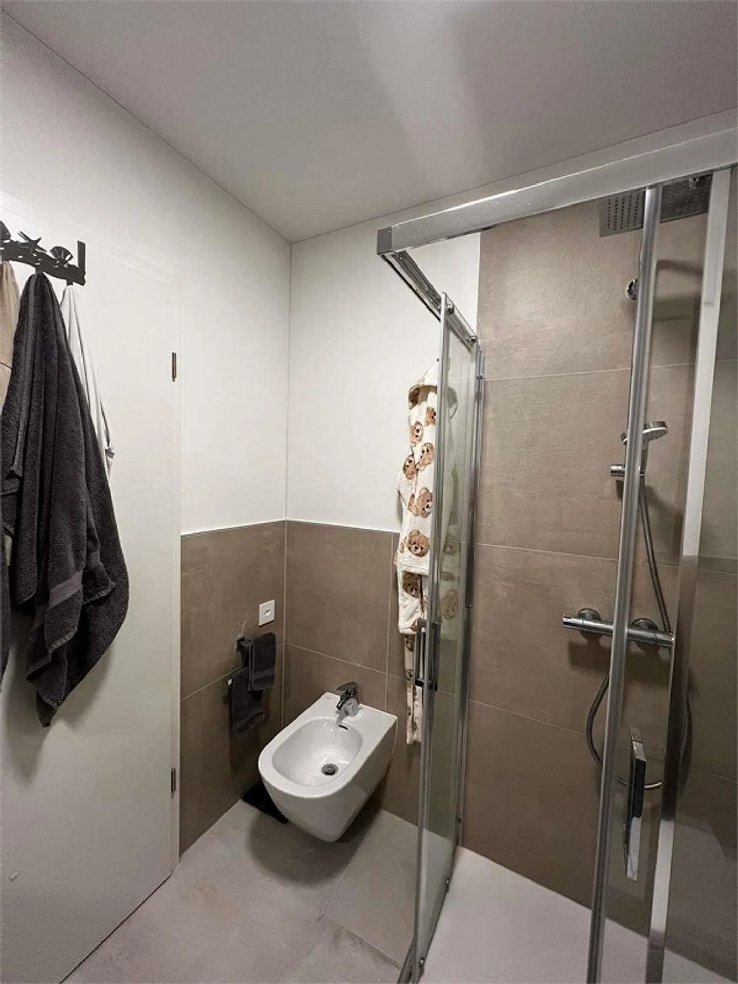 Massagno - Modernes 2,5-Zimmer-Apartment mit Balkonen im 2. Stock - Foto 9 von 11