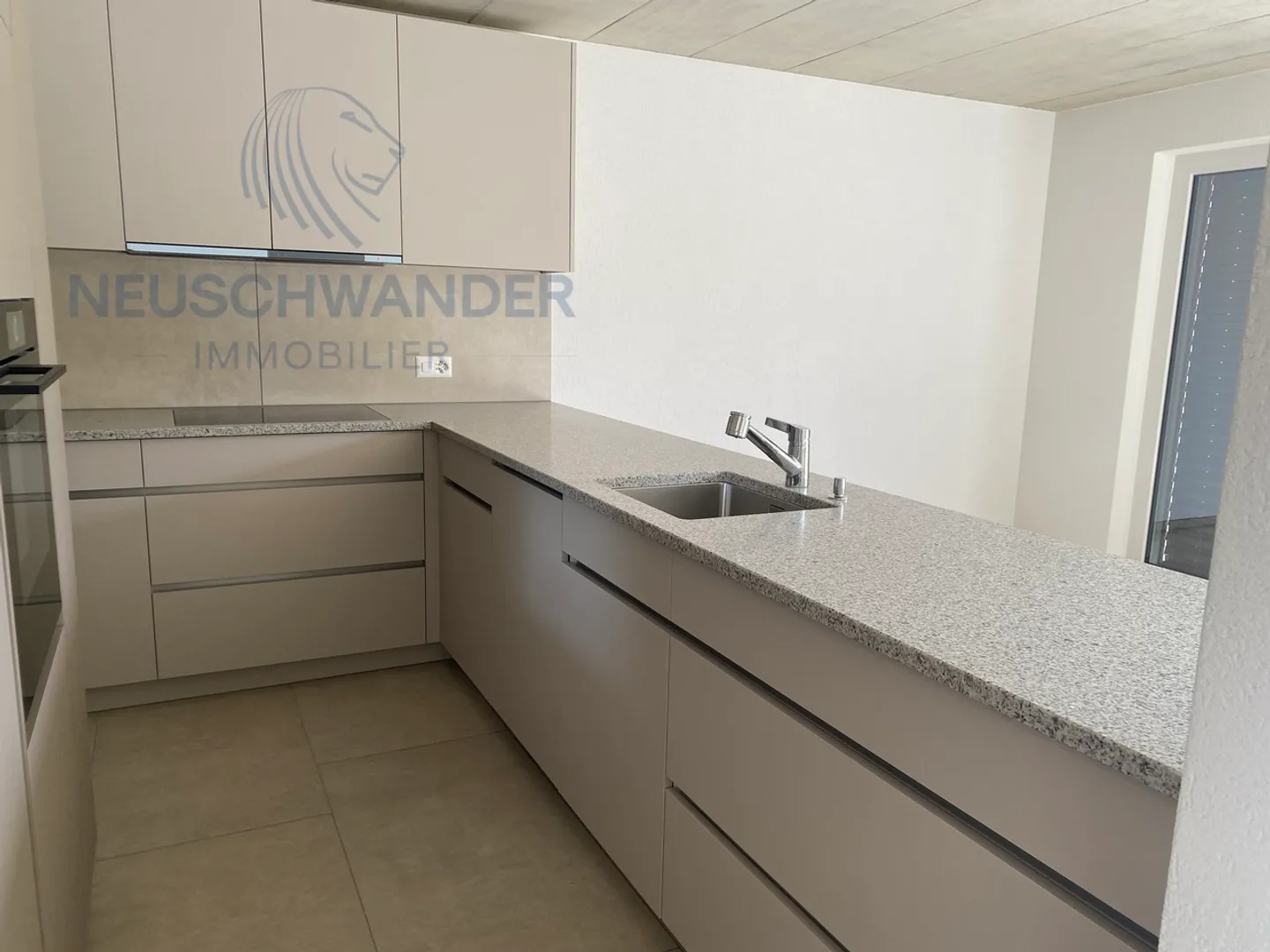 «A louer maison jumelée de 5.5 pièces, moderne et spacieuse avec jardin» - Photo 4 sur 11