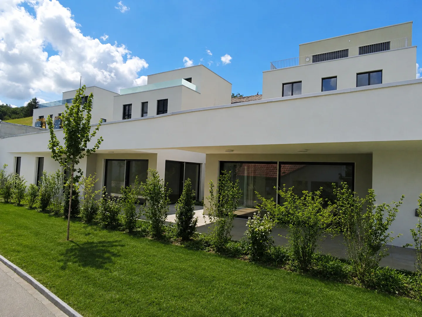 First occupancy 4.5-room terraced house in a quiet location Hilfikon - Photo 1 of 18