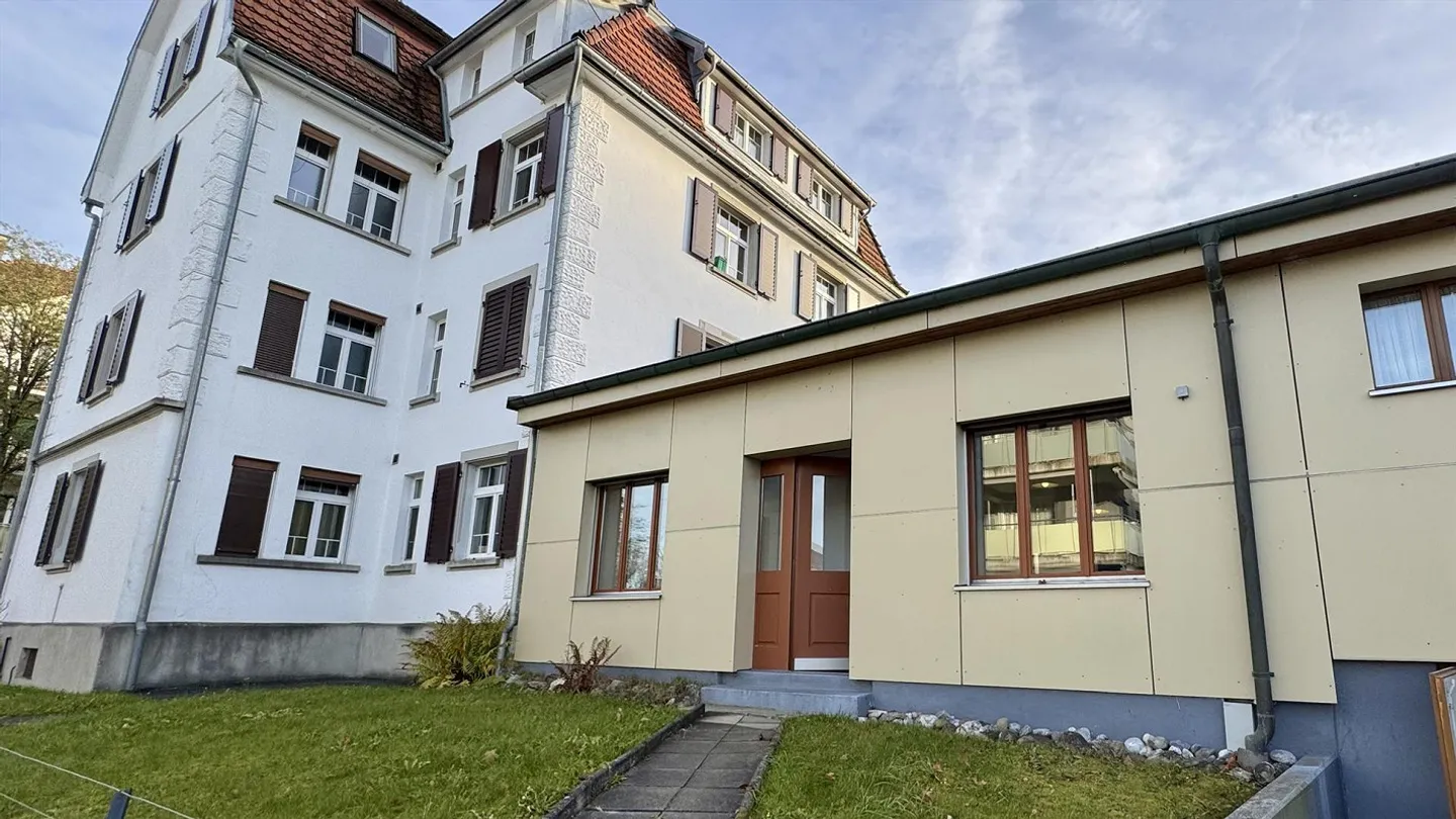 Ufficio e spazio commerciale a St. Gallen-Winkeln con magazzino pratico - Foto 8 di 13