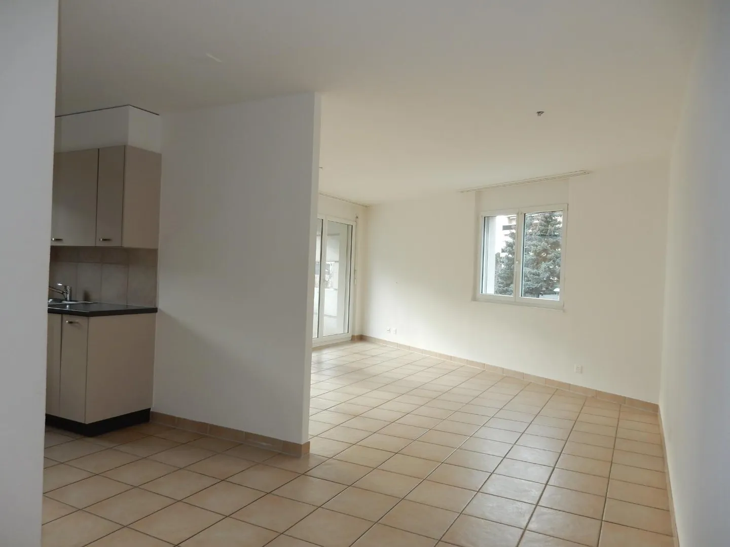 Appartement ensoleillé de 4.5 pièces - Photo 4 sur 10