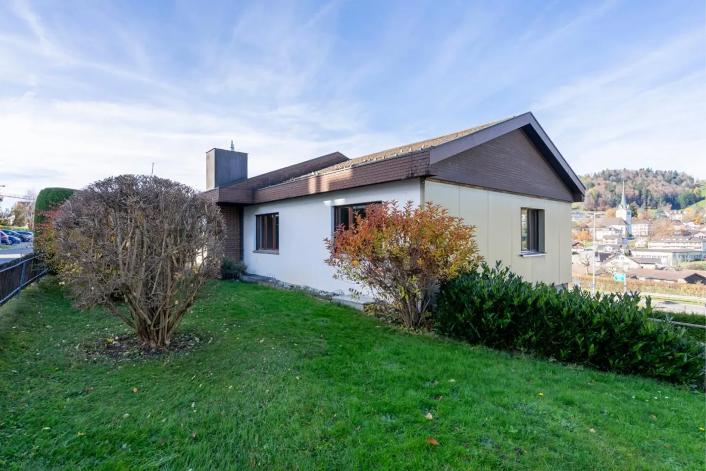 Working and Living Under One Roof - Detached Single-Family House - Photo 9 of 11