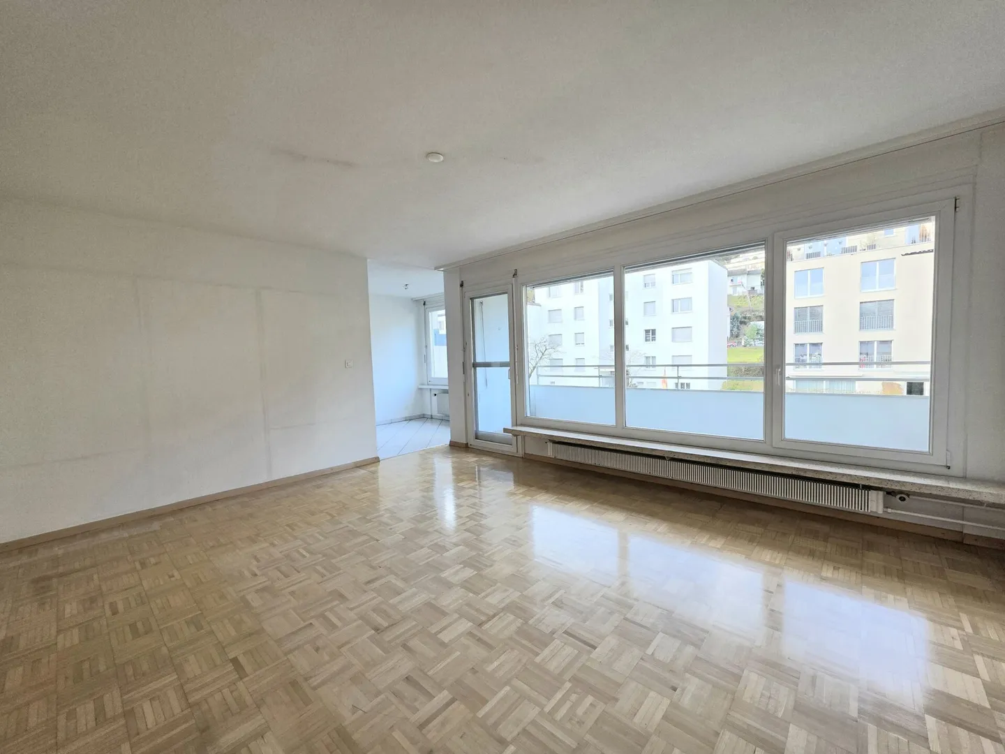 Between Forest and City, 3.5 Room Apartment near Zurich - Photo 5 of 14