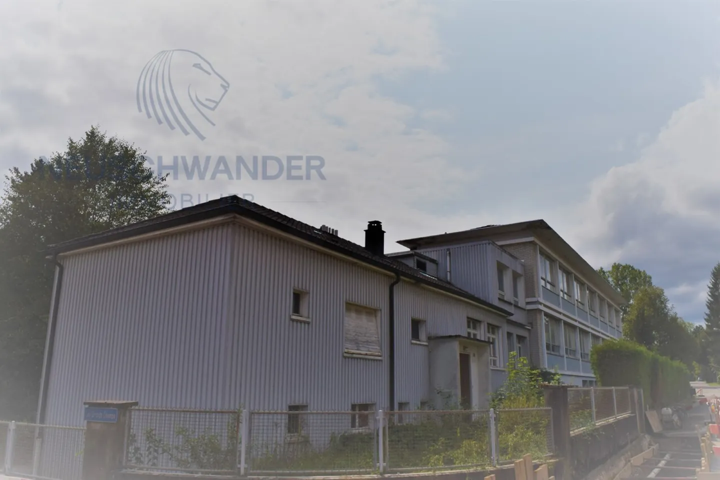 Immeuble mixte à vendre - Photo 1 sur 9