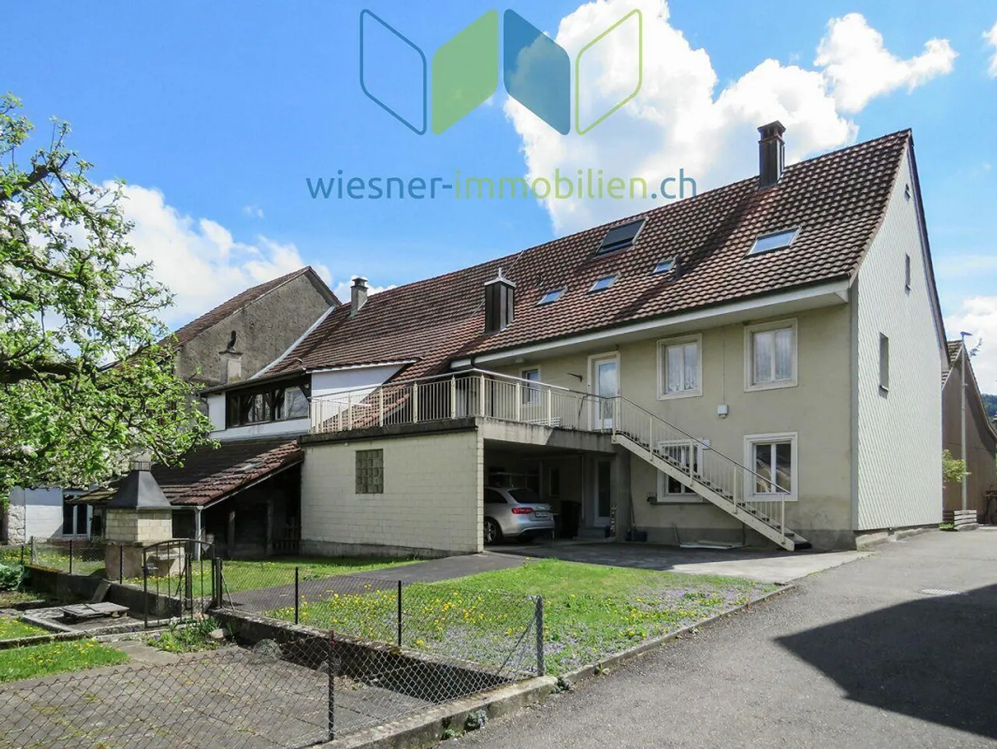 Geräumiges Mehrfamilienhaus - Foto 4 von 8