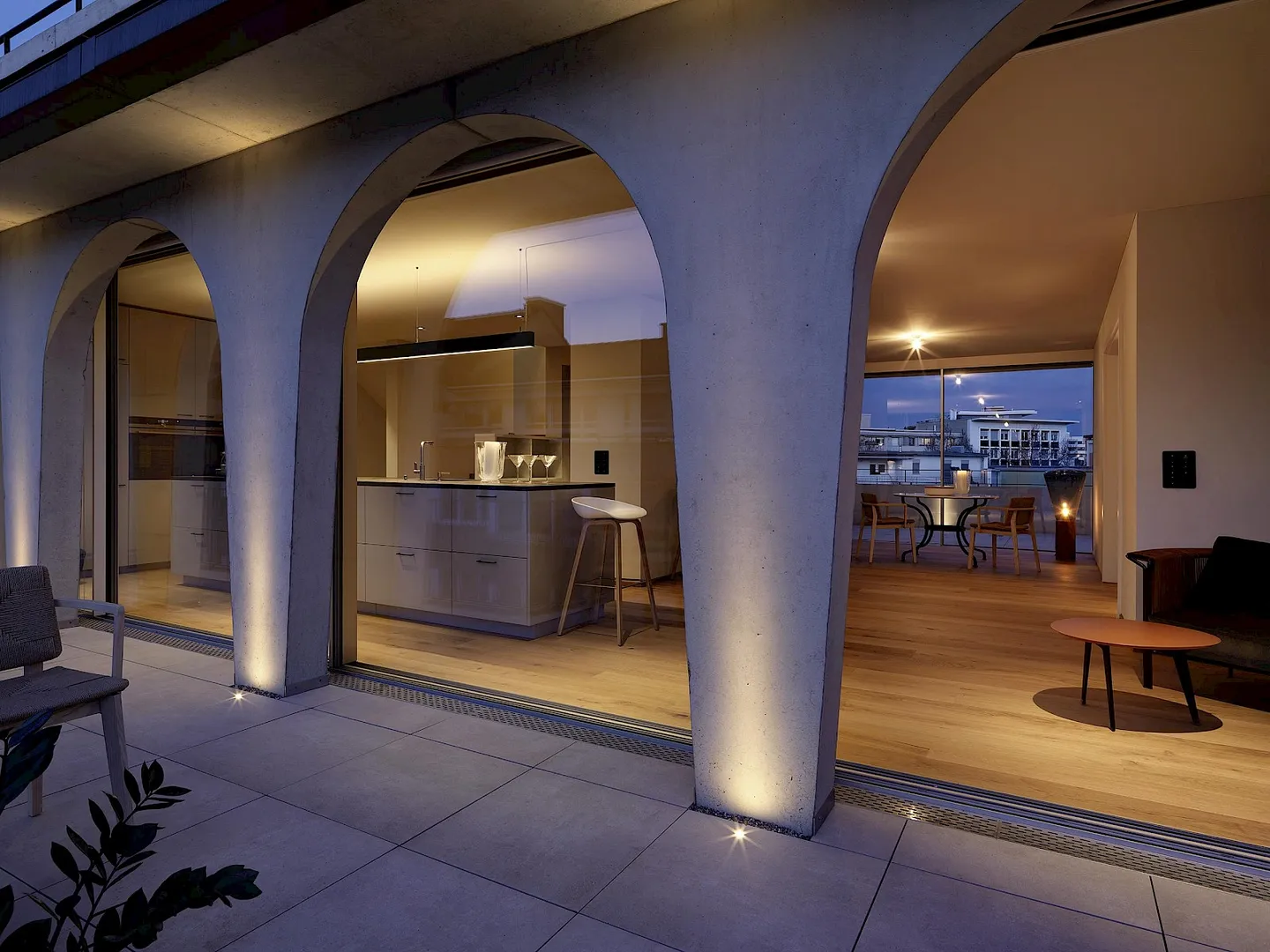 For rent until 31.8.2027 - 4.5-room maisonette penthouse apartment - Photo 2 of 8