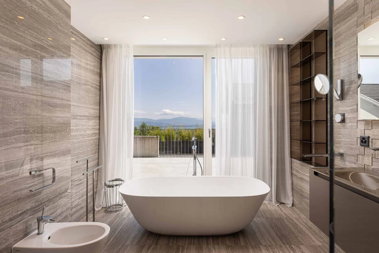 Luxury Home with Lake View - Photo 6 of 12