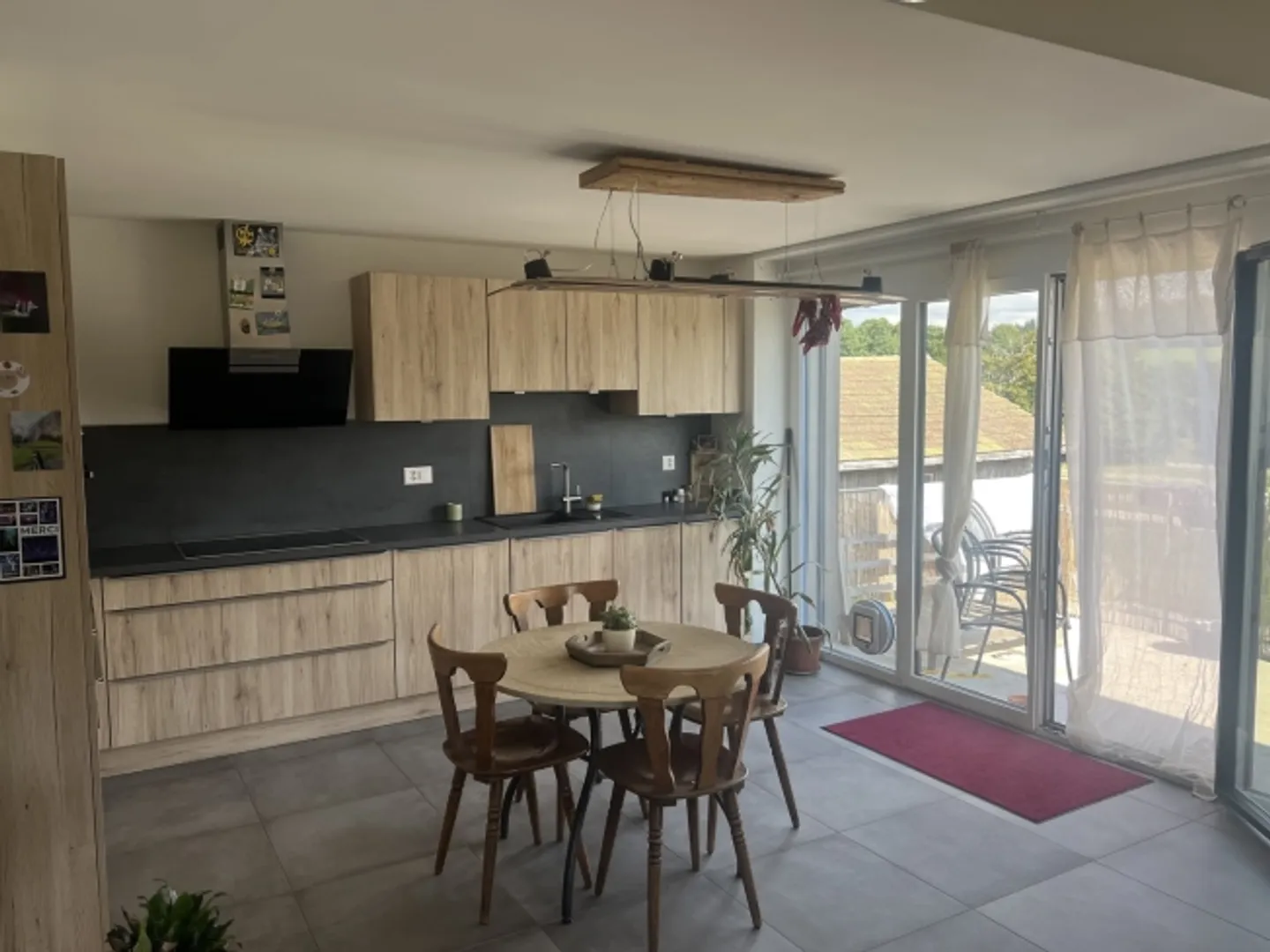 APPARTAMENTO DI 3 CAMERE A LES BOIS (JU), ARREDATO, TEMPORANEO - Foto 3 di 4