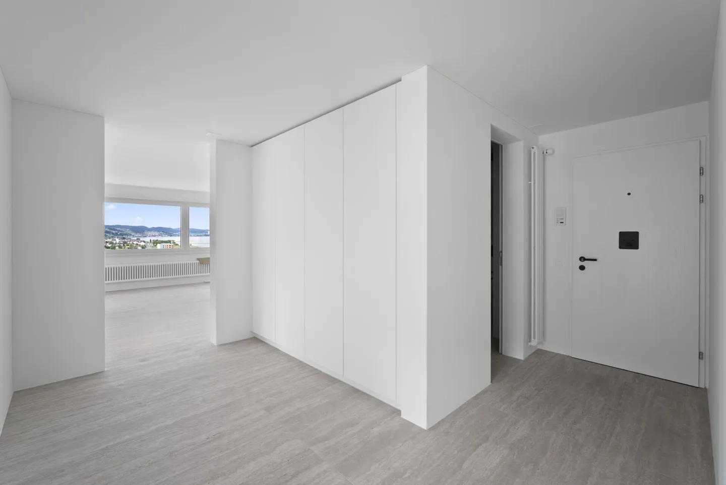 5.5 Room Penthouse Apartment with Breathtaking Mountain and Lake View - Photo 6 of 14