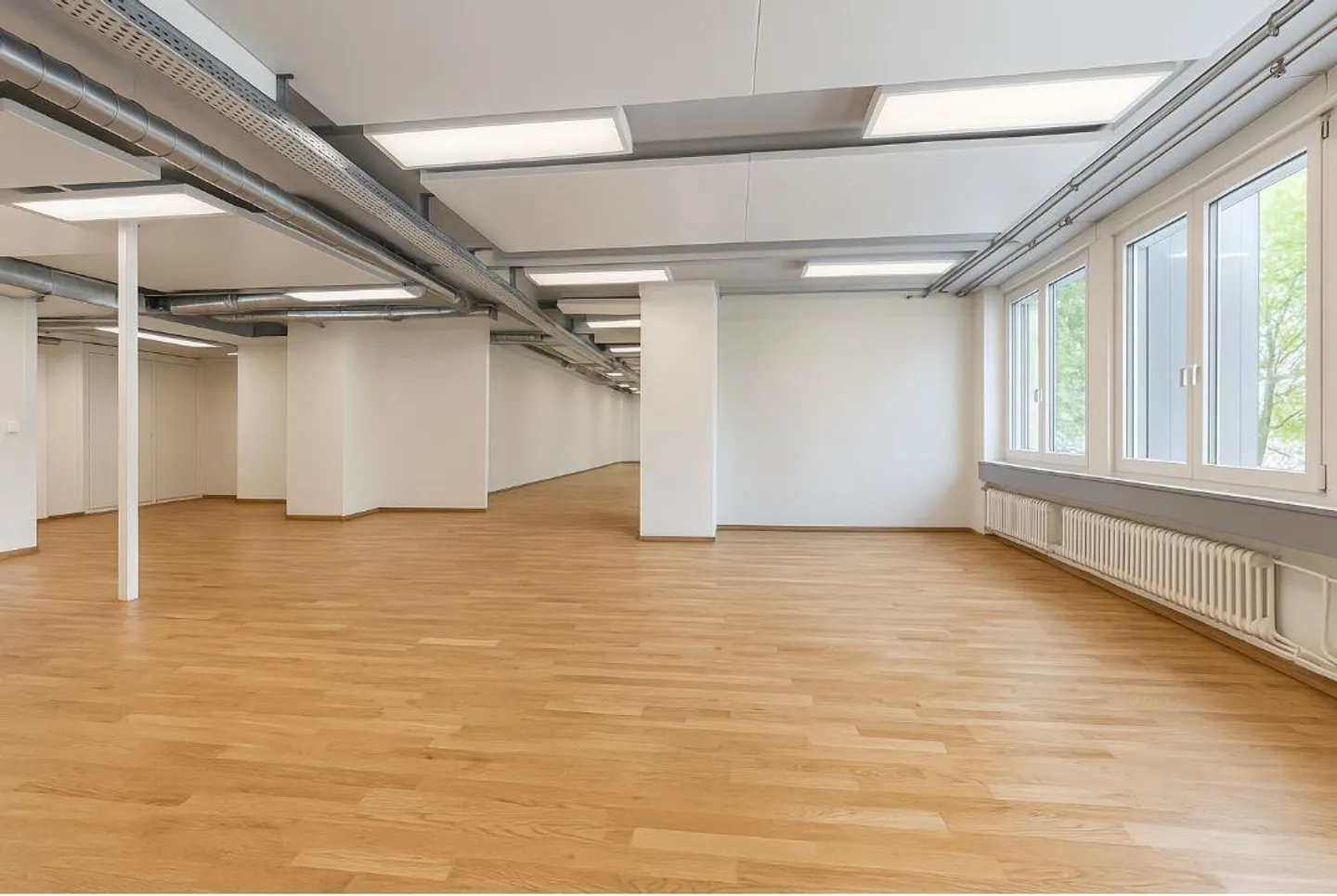 Spacious office space in prime location in Baden - Photo 1 of 6