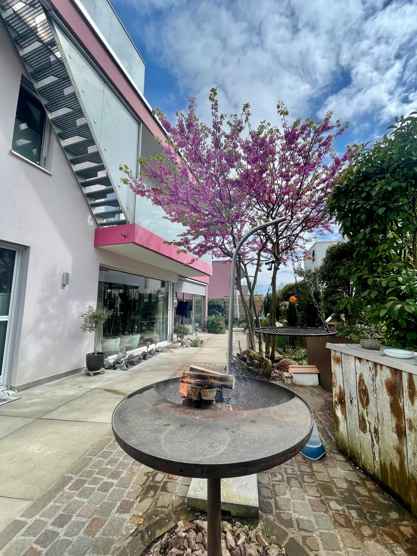 Maison Familiale Moderne avec Terrasse - Photo 2 sur 13