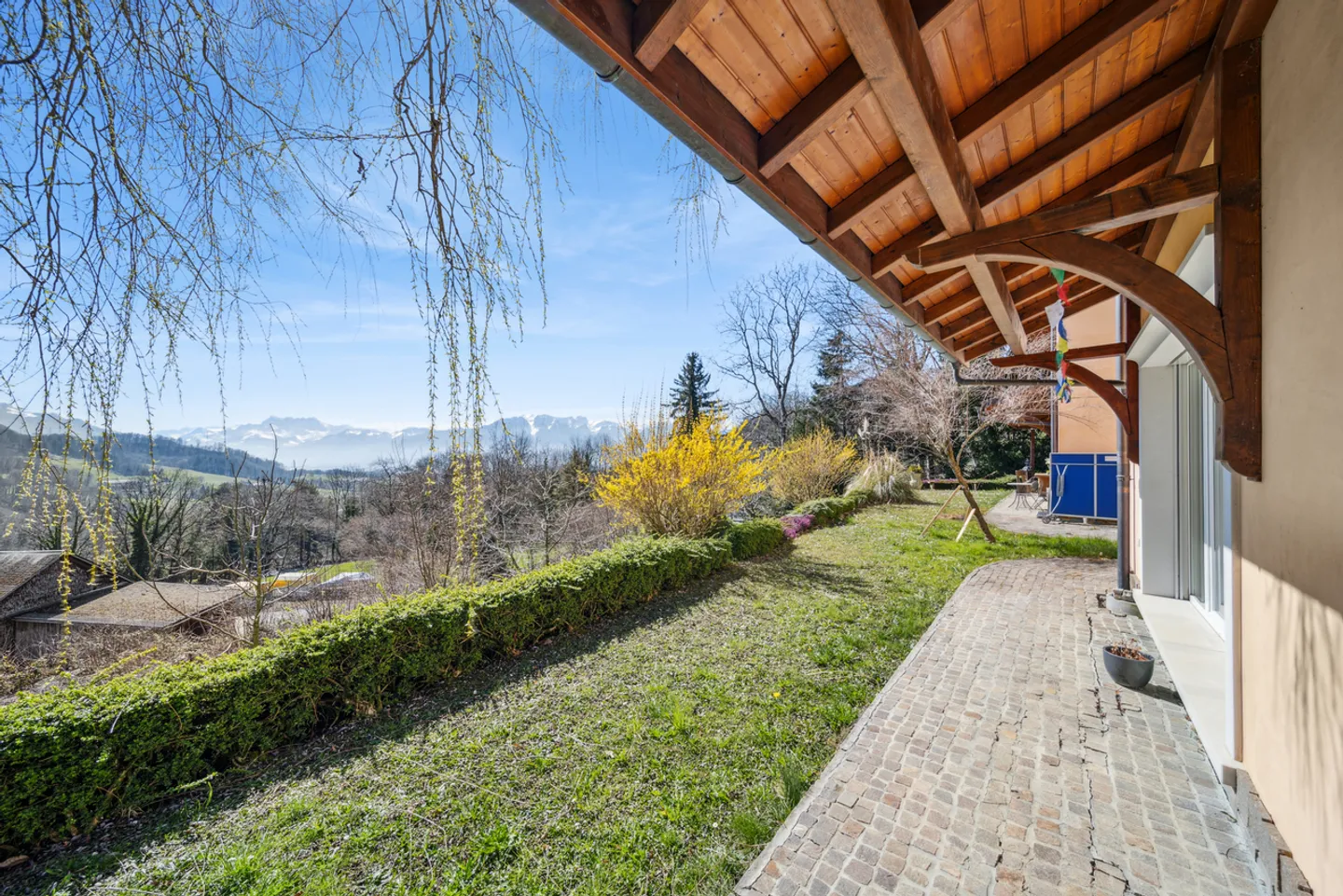 Row house for sale - Photo 19 of 20