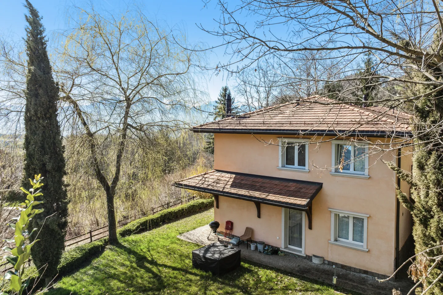 Row house for sale - Photo 17 of 20