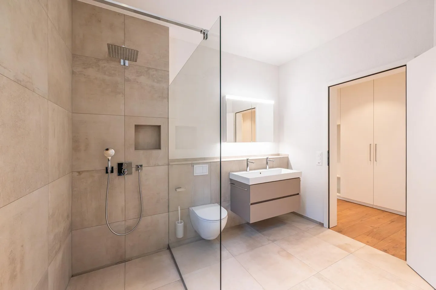 3.5 Room Apartment - Photo 5 of 12