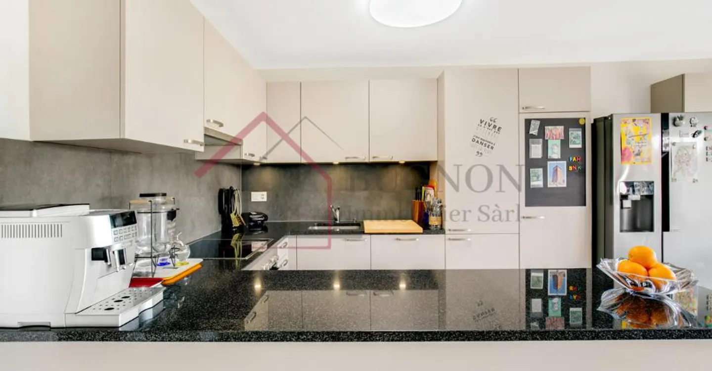 Appartement moderne 4,5 pièces - Photo 2 sur 12