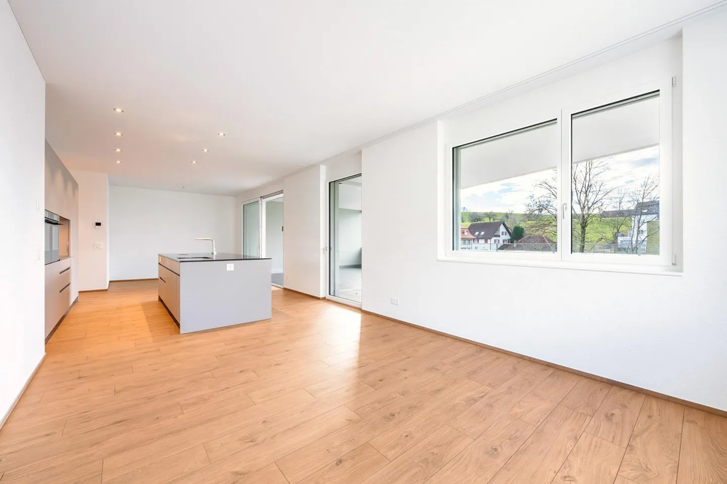 3.5 Room Apartment - Photo 11 of 12