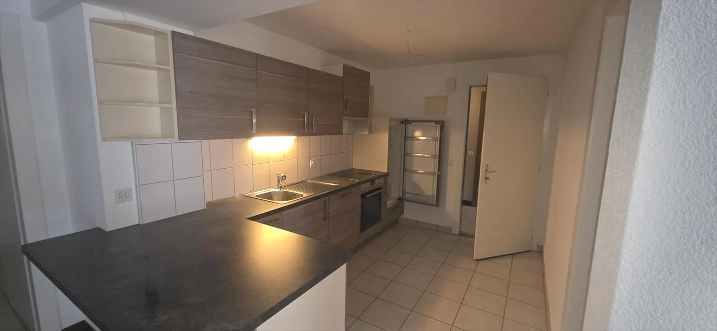 2-room apartment on the ground floor - Photo 3 of 6