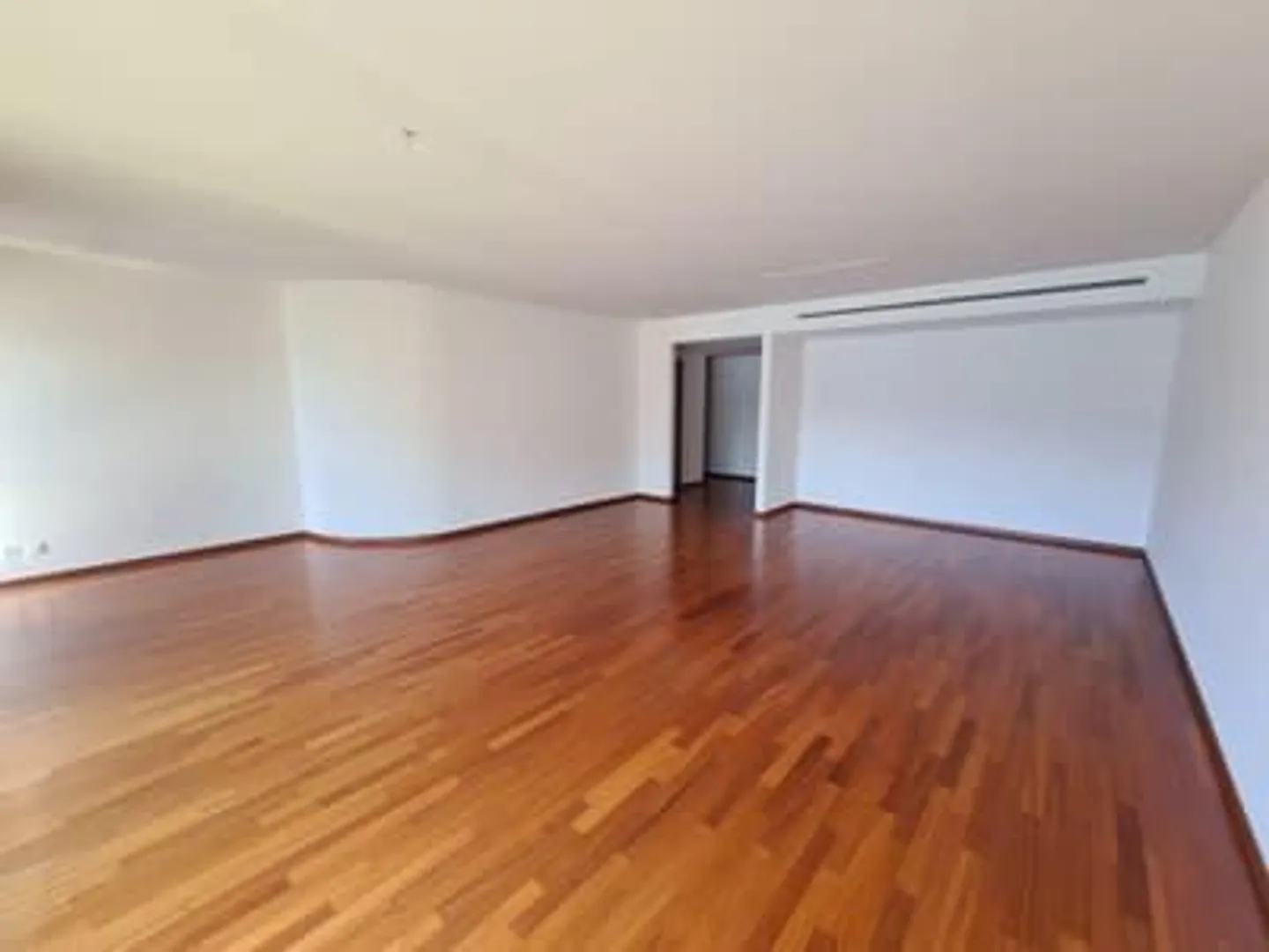 Appartamento di Lusso con Vista Lago - Foto 5 di 23