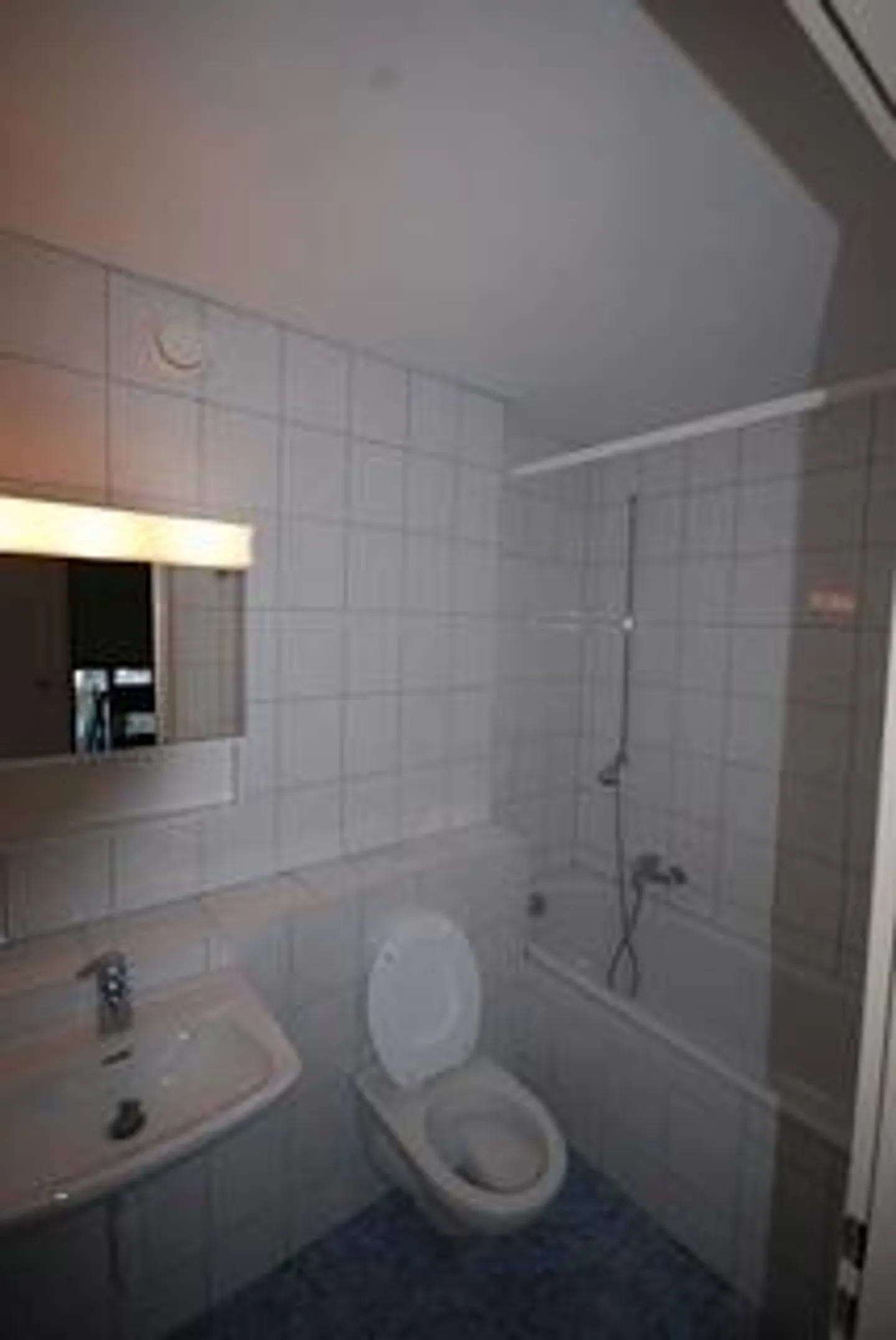 3 Room Apartment - Photo 7 of 9