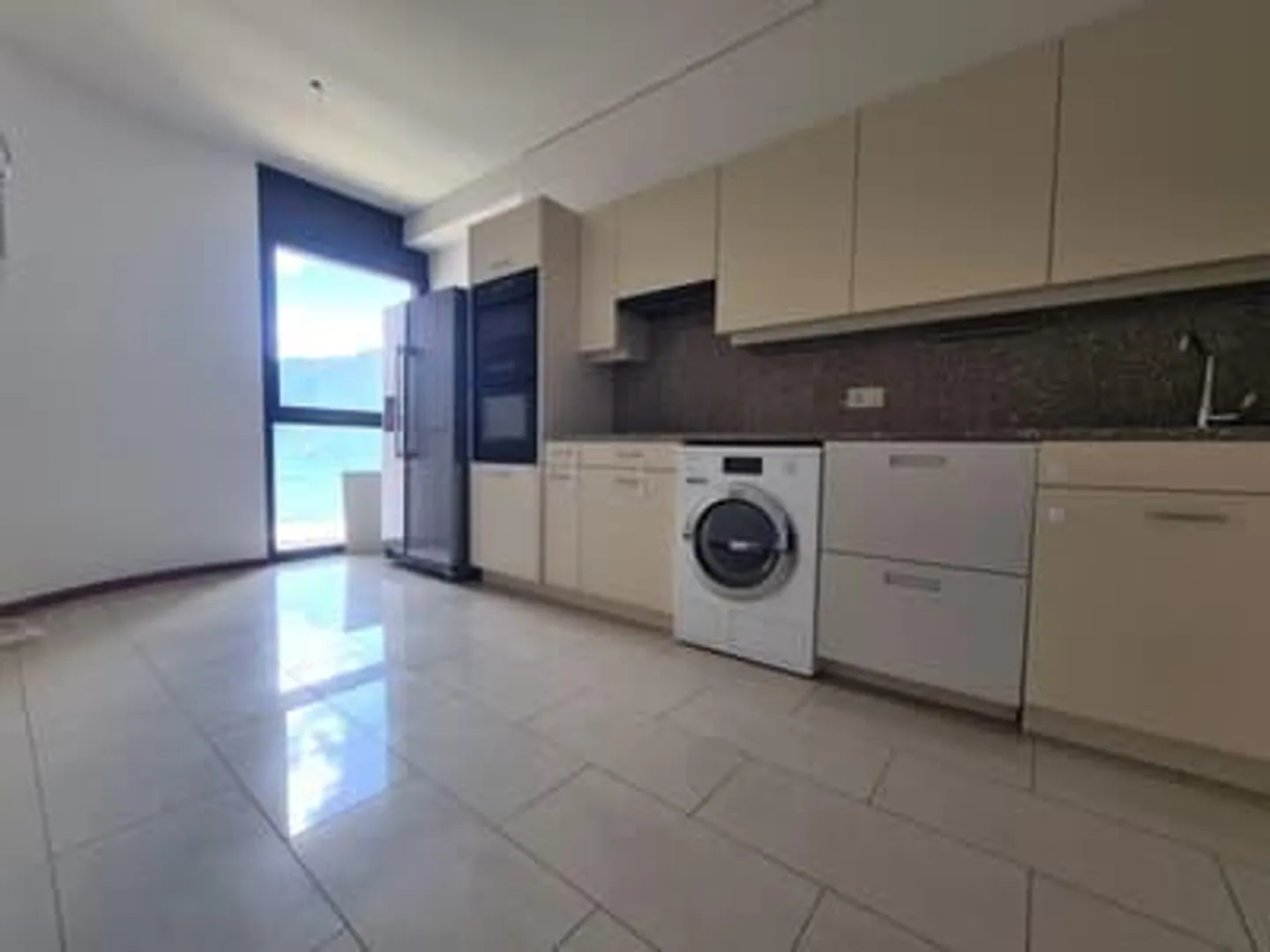 Appartamento di Lusso con Vista Lago - Foto 14 di 23