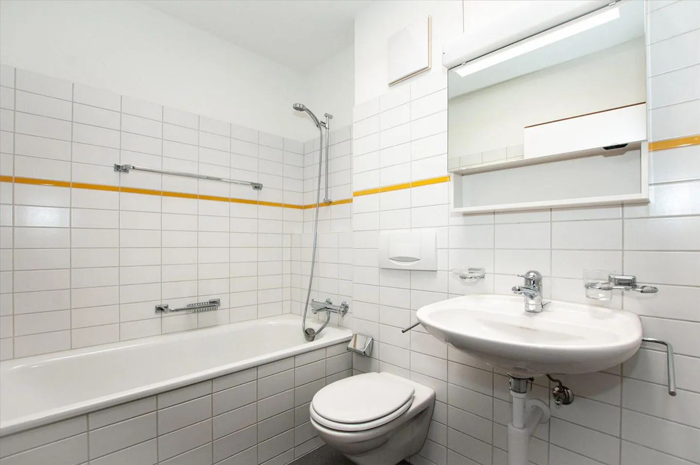 Shopping juste devant votre porte ! - Photo 5 sur 9