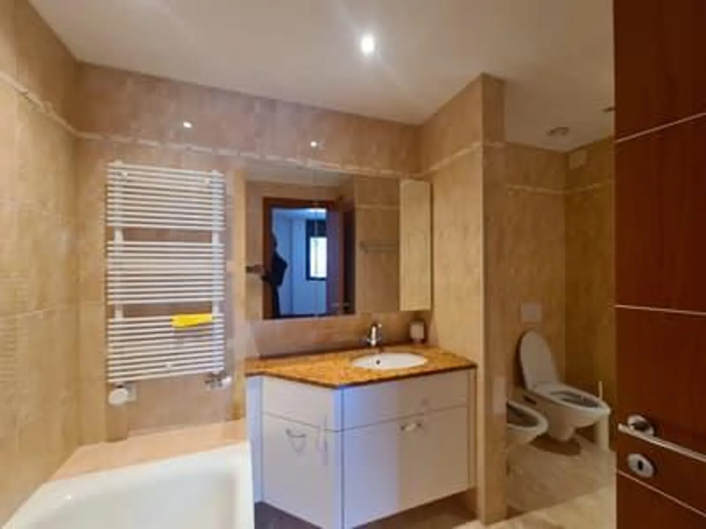 Appartamento di Lusso con Vista Lago - Foto 18 di 23
