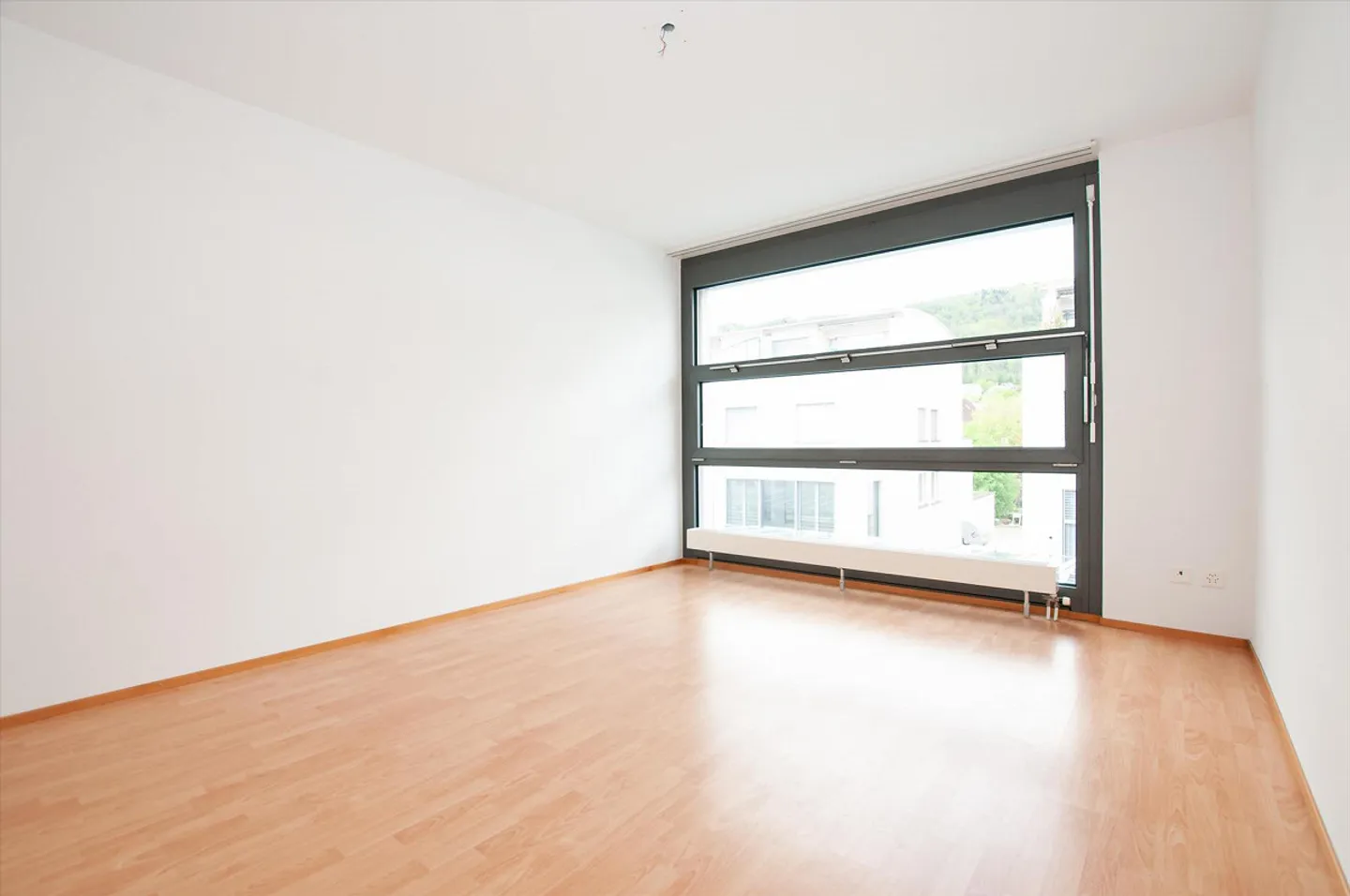 Shopping juste devant votre porte ! - Photo 7 sur 9