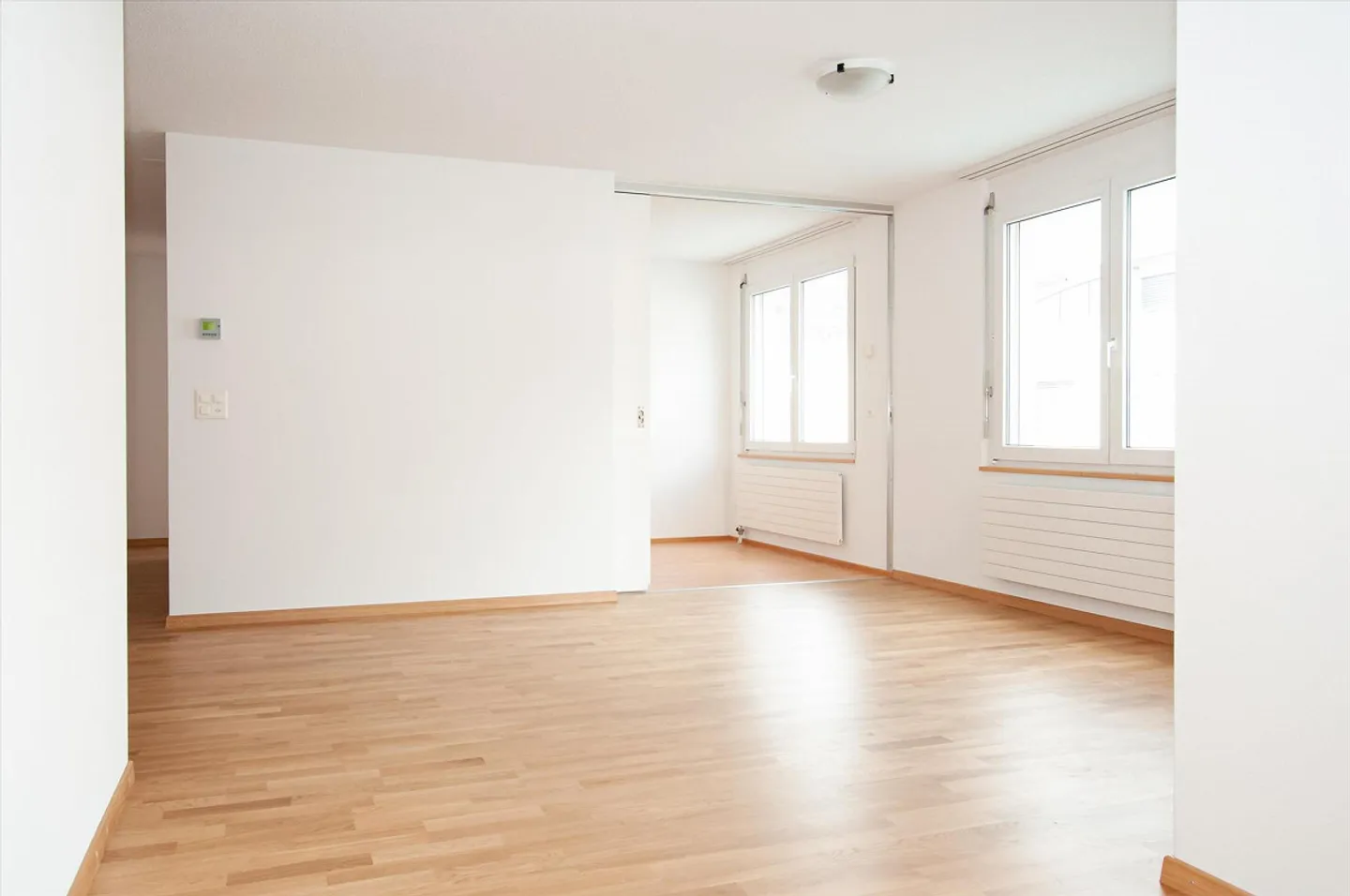 Shopping juste devant votre porte ! - Photo 2 sur 9