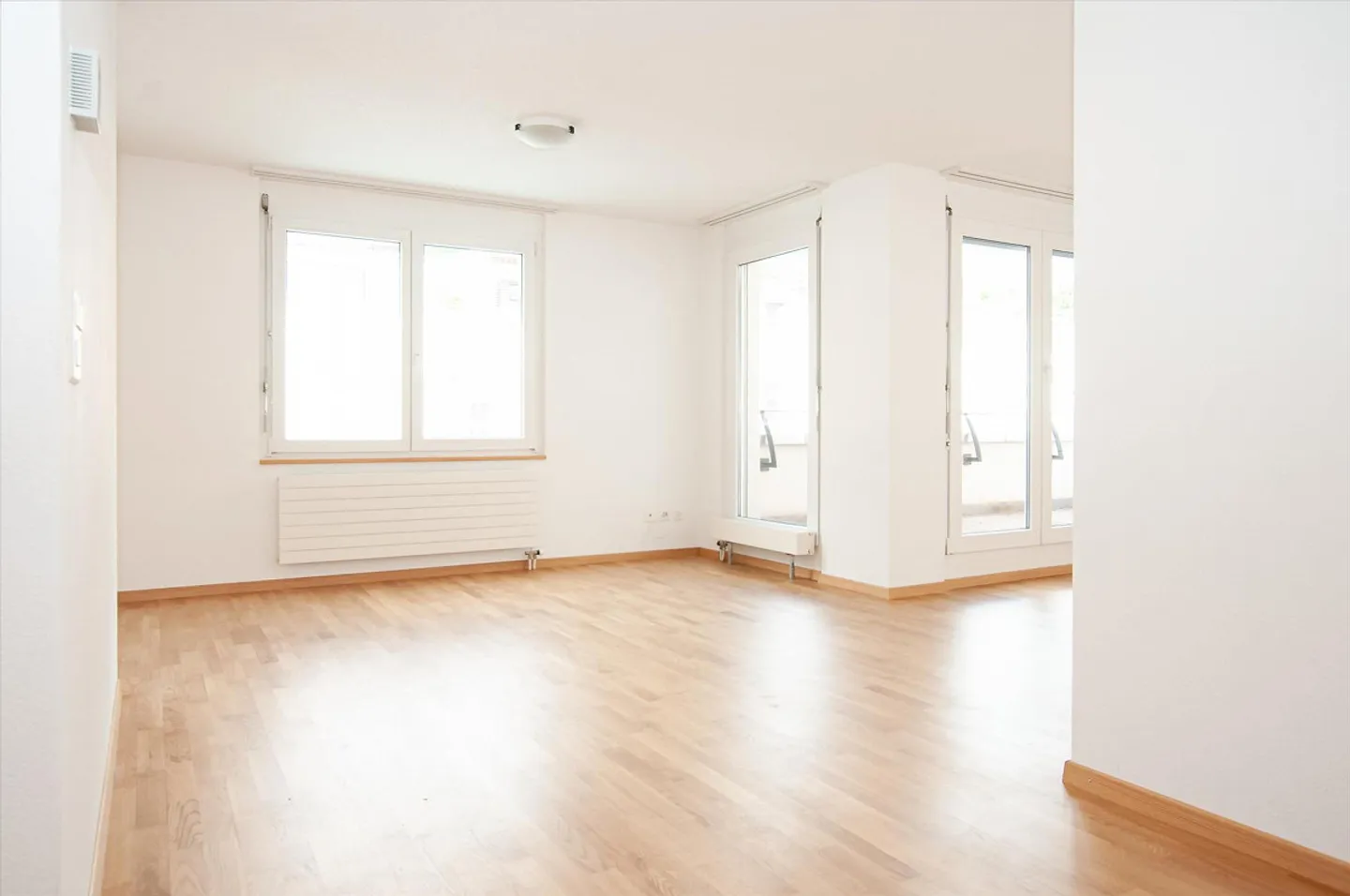 Shopping juste devant votre porte ! - Photo 3 sur 9