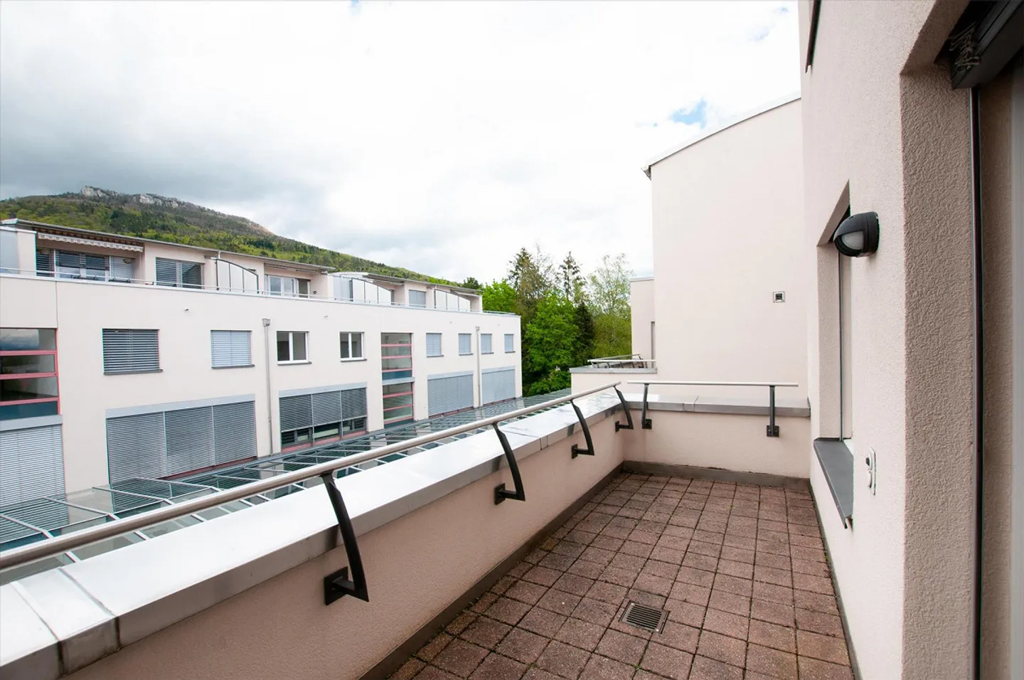 Shopping juste devant votre porte ! - Photo 9 sur 9