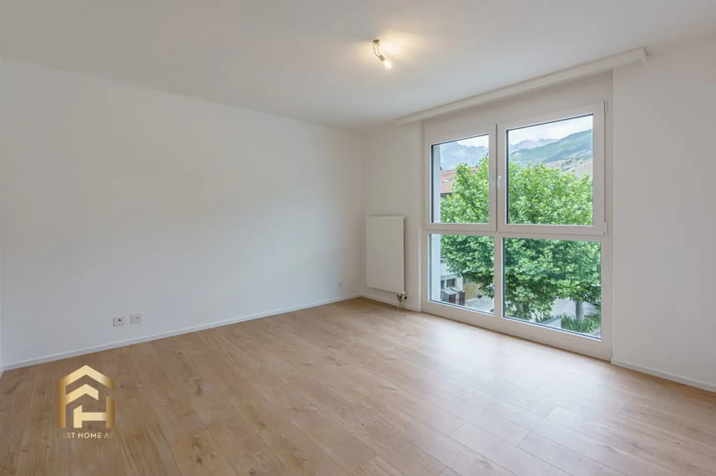 Appartamento tranquillo di 4,5 stanze ad Agarn con spazio giardino - Foto 6 di 13
