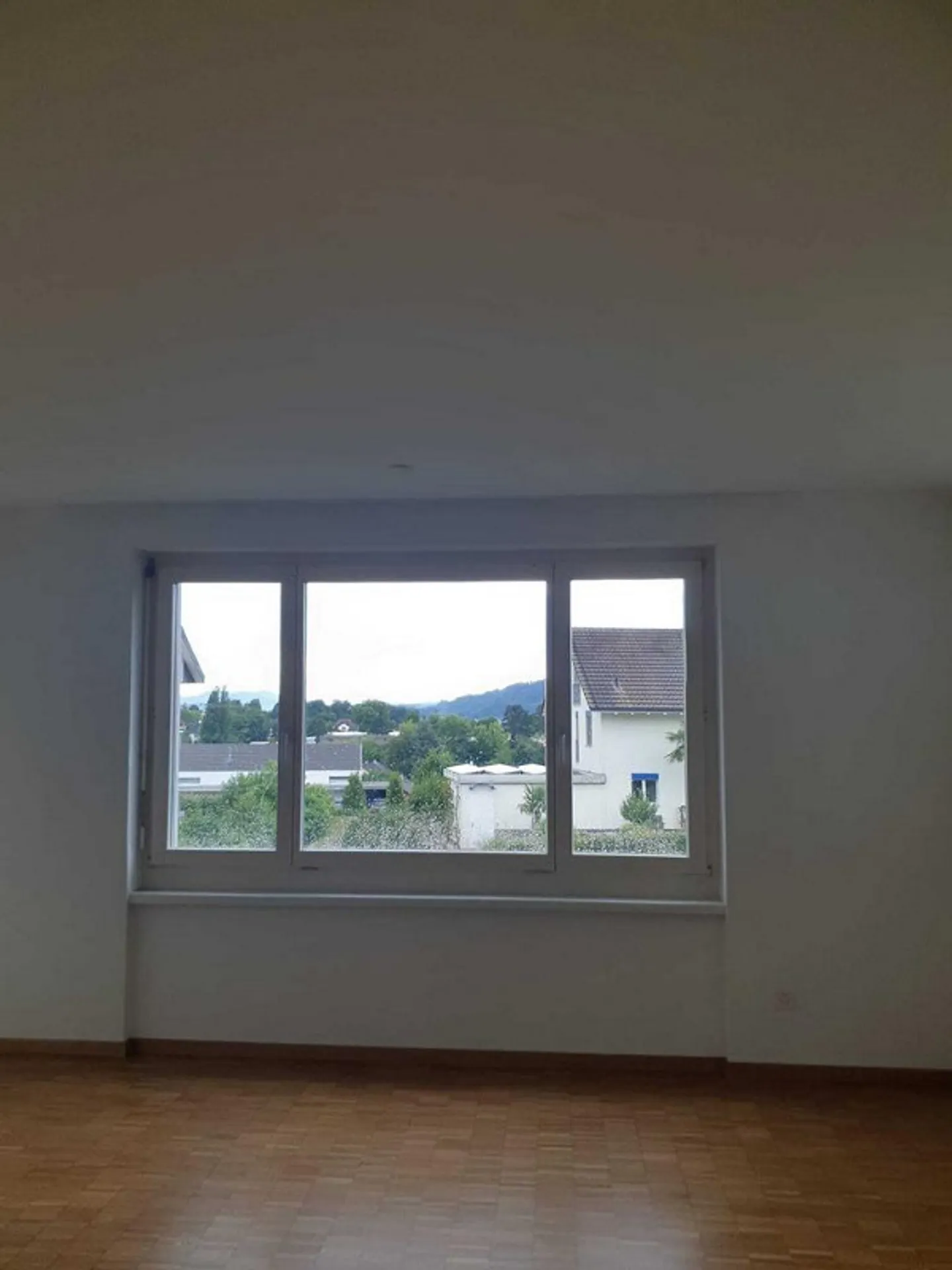 APPARTEMENT FAMILIAL DANS UN QUARTIER CALME - Photo 4 sur 8
