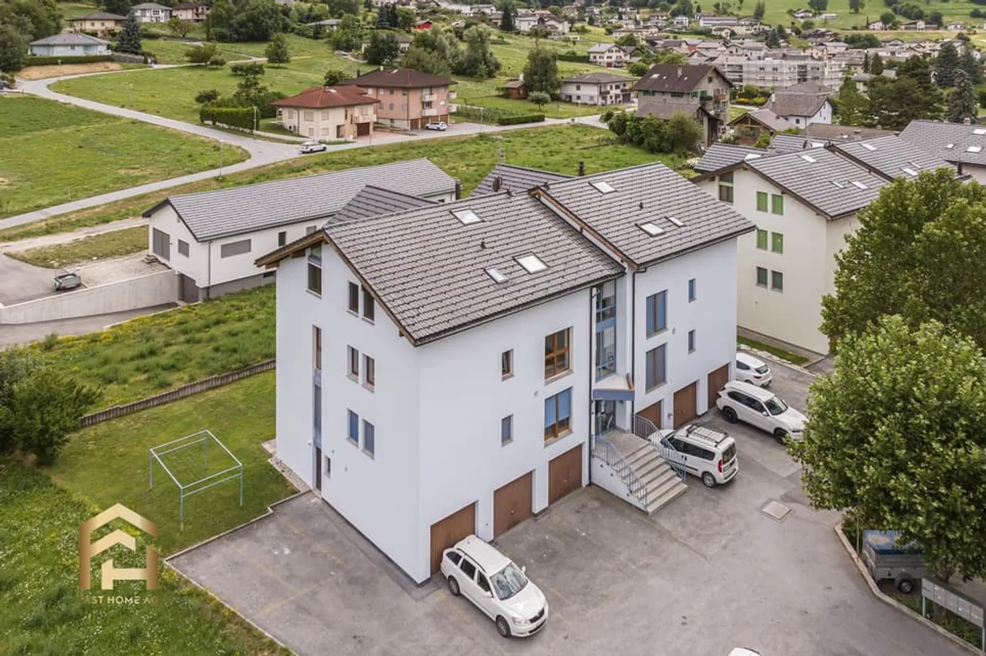 Appartamento tranquillo di 4,5 stanze ad Agarn con spazio giardino - Foto 12 di 13