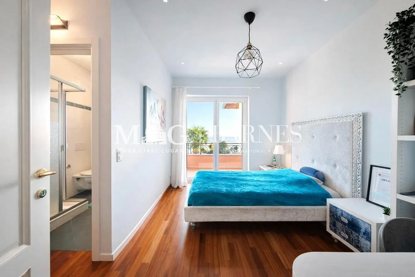 Villa élégante avec piscine et dépendance - Photo 27 sur 30