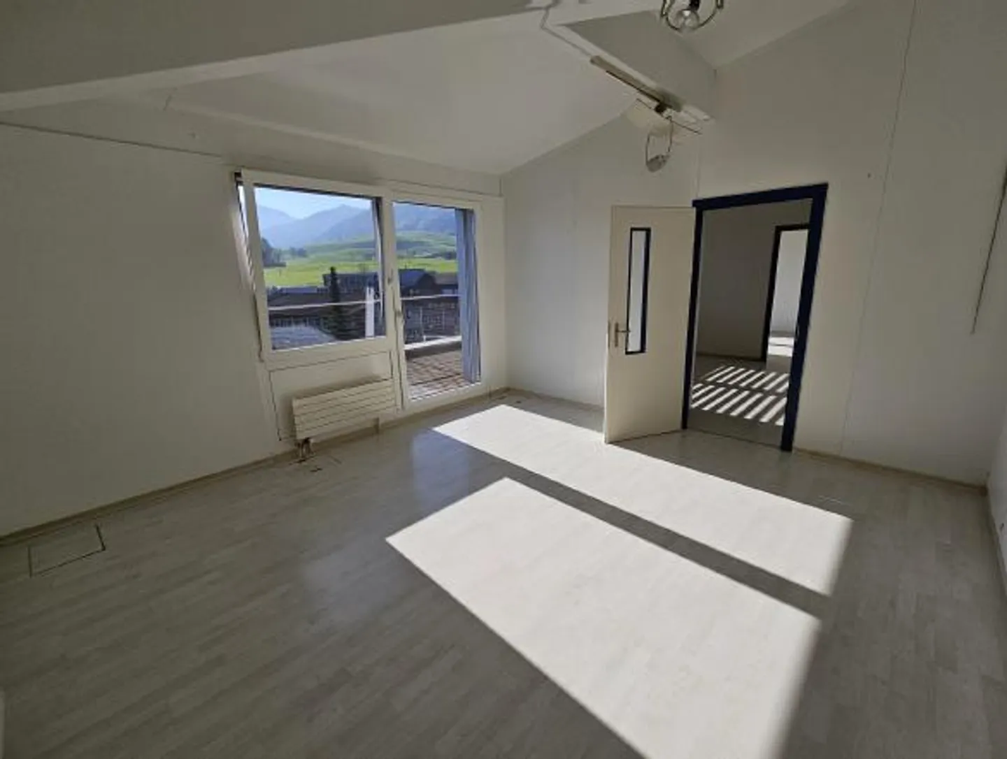 Grand espace de bureau et commercial avec terrasse et vue - Photo 5 sur 14